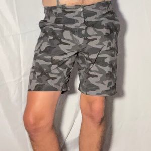 VINTAGE 1946 Heathered Camo Print Performance Shorts